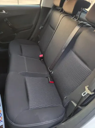 Peugeot 208 Etiqueta C