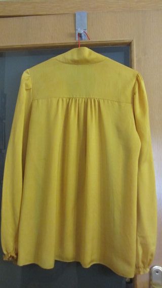 LOTE X 10€, Blusas, Falda, chaqueta + Regalo bolso