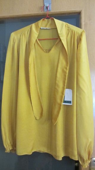 LOTE X 10€, Blusas, Falda, chaqueta + Regalo bolso