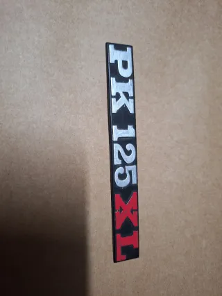 Anagrama Vespa PK 125XL Plata y Rojo