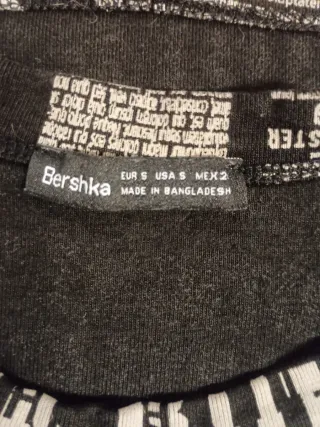 Maglia Bershka stampa giornale