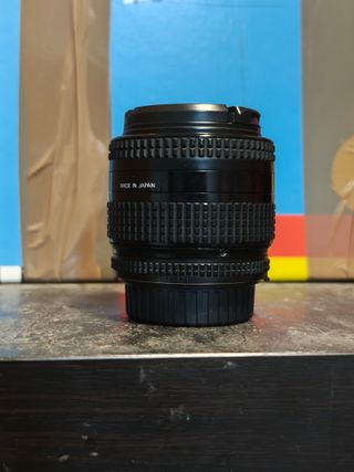 Objetivo Nikon 35-70mm f/3.3-4.5