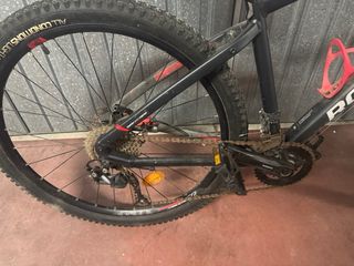 Bicicleta Rockrider Negra y Roja