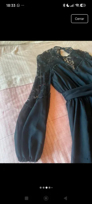 Vestido negro elegante con encaje