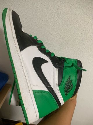 Jordan 1 Negro y Verde