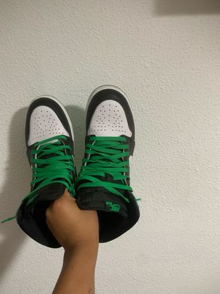 Jordan 1 Negro y Verde