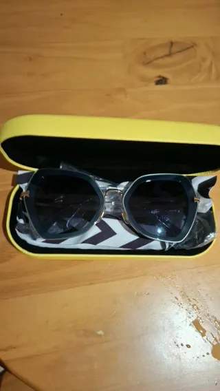 Occhiali da sole da donna