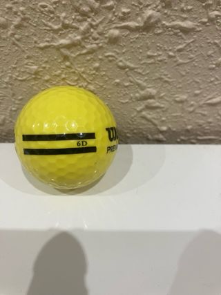 Bola de golf Wilson Premium Range amarilla