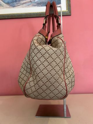Bolso Gucci Sukey GG Canvas Beige Coral