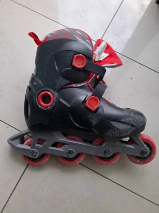 Patines en Línea Oxelo Negros y Rojos ajustable 32