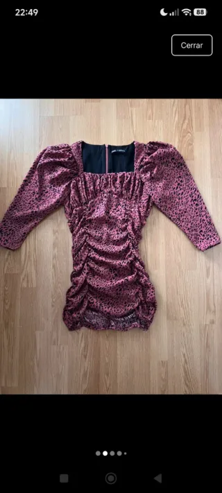 Vestido rosa con estampado animal