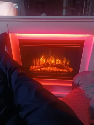 Chimenea eléctrica con luz LED