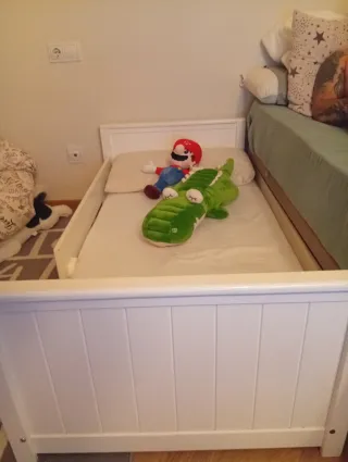 Cama infantil blanca