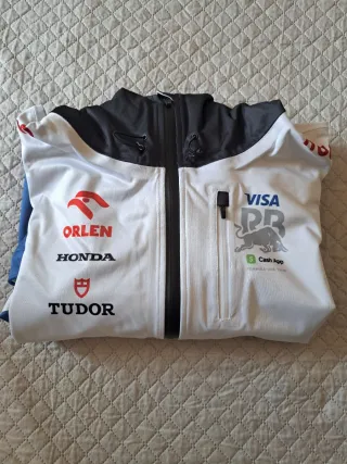 Team Rain Jacket Scuderia VisaCashApp Racing Bulls