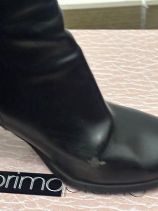 Stivaletti neri con fibbia