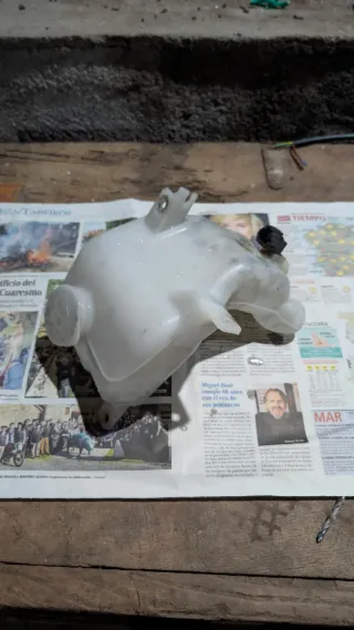 Depósito agua limpiaparabrisas Mazda MX5 NC