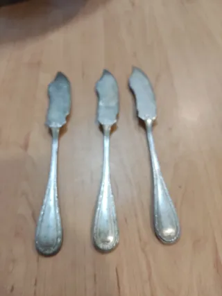 3 coltelli per pesce in argento 80%