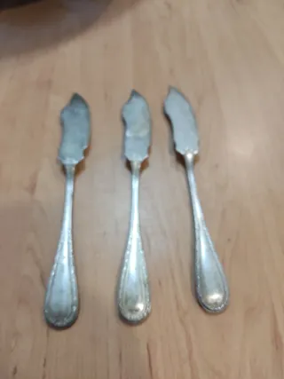 3 coltelli per pesce in argento 80%