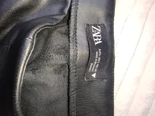 Pantalones polipiel negros