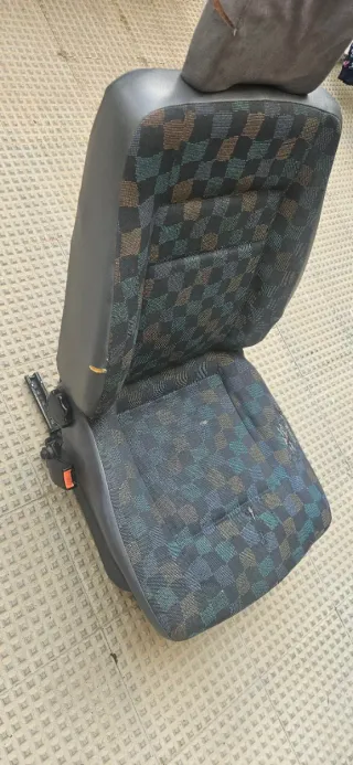 Asiento conductor Mercedes Vito W638
