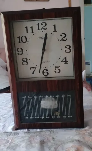 Orologio a pendolo Rhythm