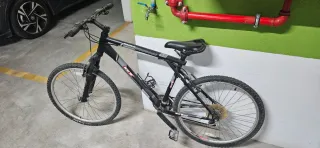 Bicicleta de Montaña GT Avalanche 3.0.