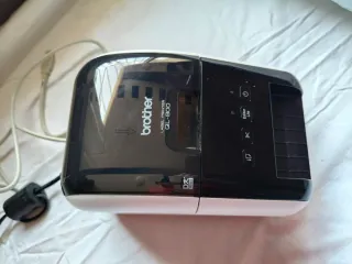 Impresora de etiquetas Brother QL-800