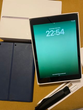 iPad 9ª Gen 64GB + Apple Pencil 1ra gen + Fundas