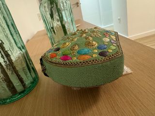 Clutch joya multicolor