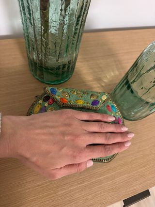 Clutch joya multicolor