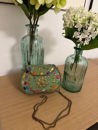 Clutch joya multicolor