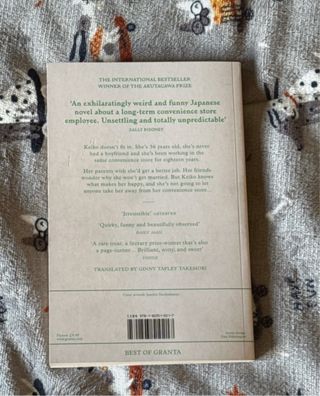 Libro Convenience Store Woman