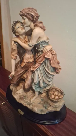 Figuras de porcelana decorativas