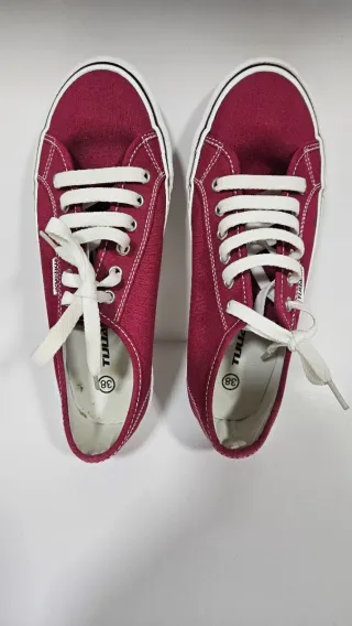 Zapatillas Tijuana Rojas Talla 38