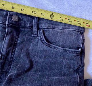 Jeans Tommy Hilfiger rayas negras