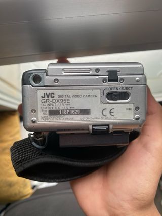 Videocámara JVC MiniDV GR-DX95E Y2K