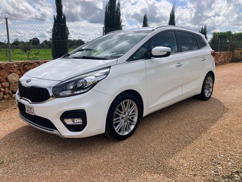 KIA Carens 2017 - foto 1