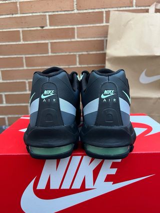 Nike Air Max 95 Ultra Black Mint Foam