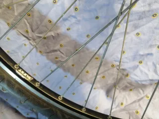 Rueda SUNN Buje y Llanta con Neumático Michelin