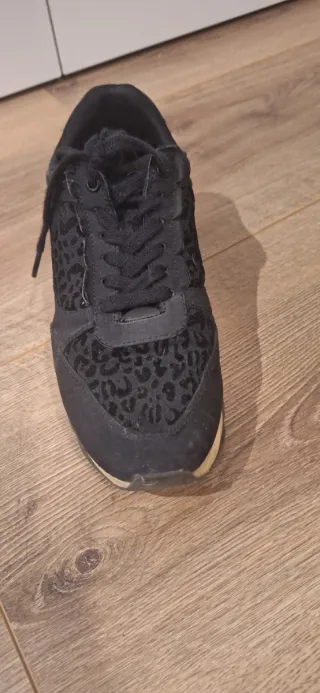 Zapatillas Zara Negras Casual Mujer