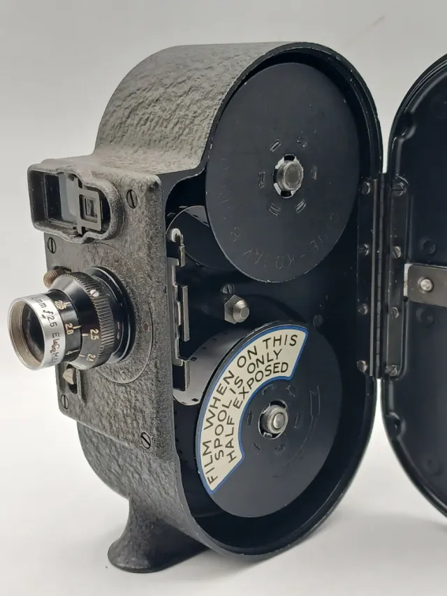 Cámara de cine Bell & Howell Filmo Sportster 8mm