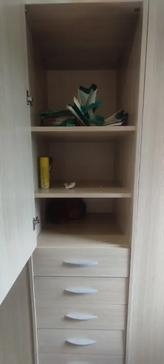 Armario haya súper buen estado.