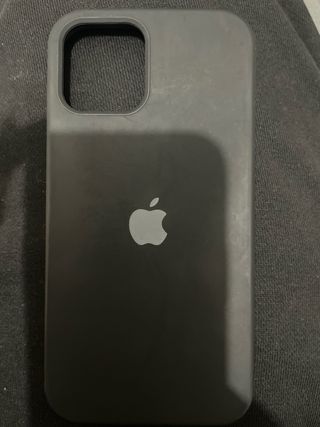 Funda iPhone 12 Negra Nueva