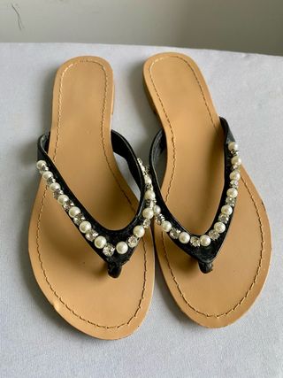 Sandalias planas mujer perlas y pedrería