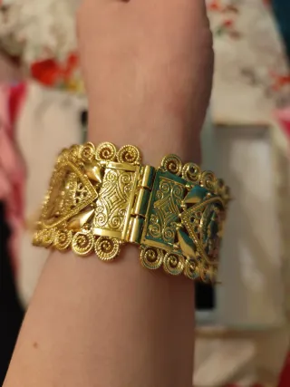 Pulsera acero de oro
