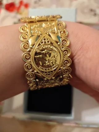 Pulsera acero de oro