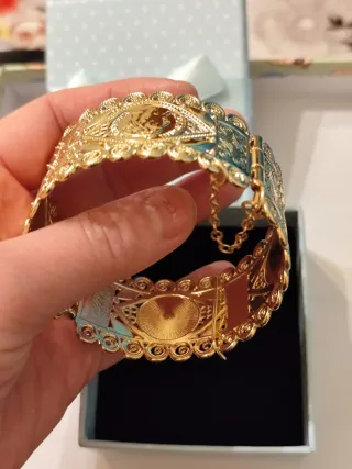 Pulsera acero de oro