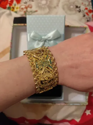 Pulsera acero de oro