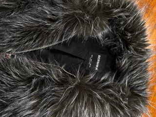 Pelliccia finta anni 2000 grigia bershka