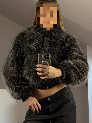 Pelliccia finta anni 2000 grigia bershka